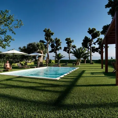 Villa Fofo Platana Beachfront
