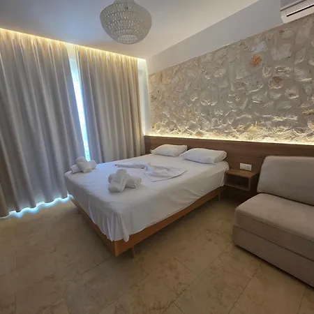 Fofo Platana Beachfront Vila